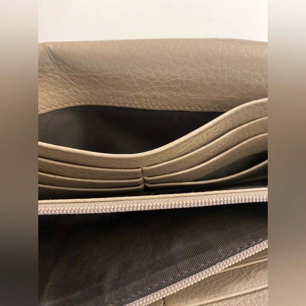 Gucci Soho Interlocking G Leather Continental Snap/Flap Closure Wallet - Picture 12 of 14